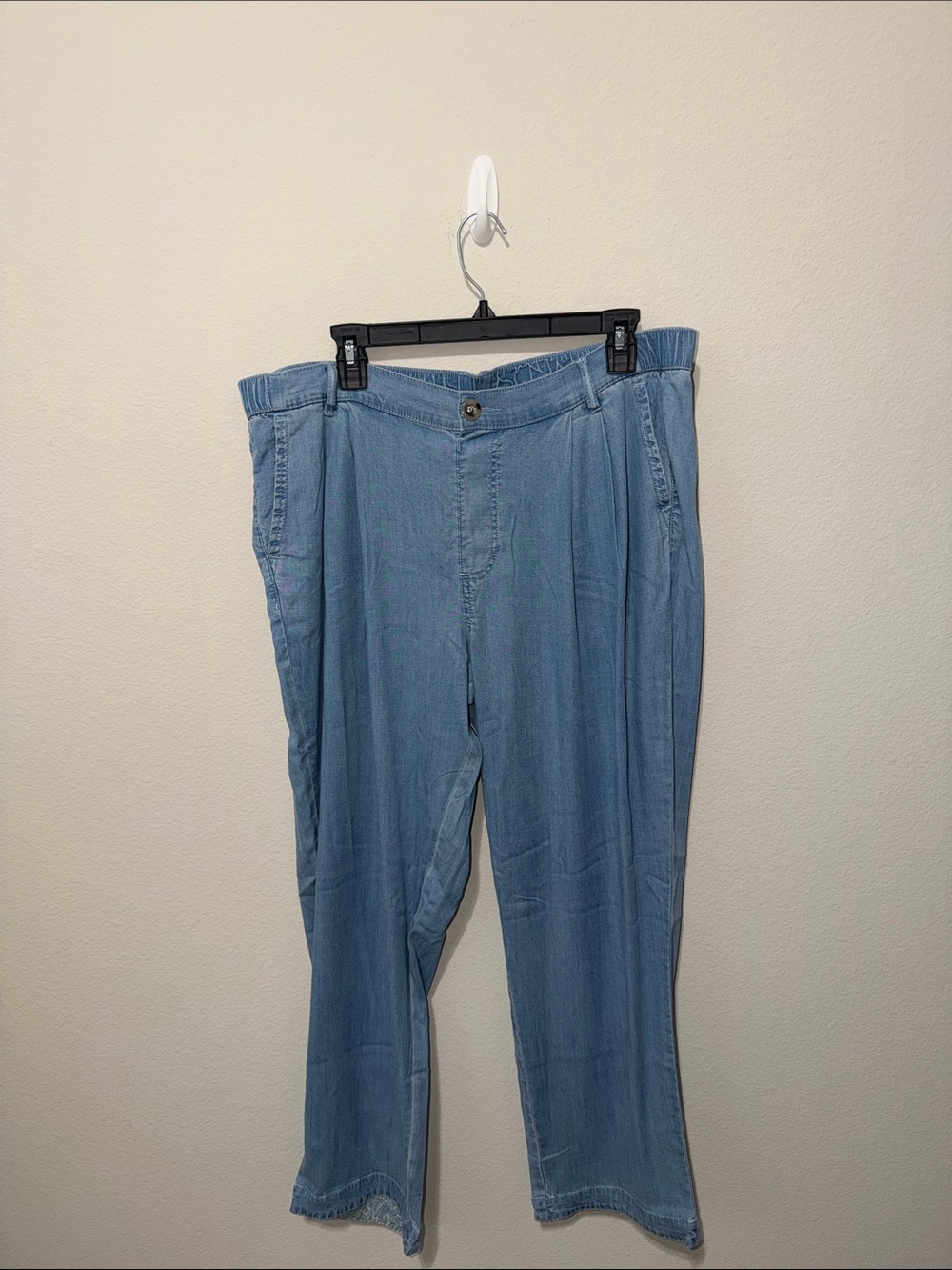 Light Blue Men’s Jeans - Classic Casual Fit